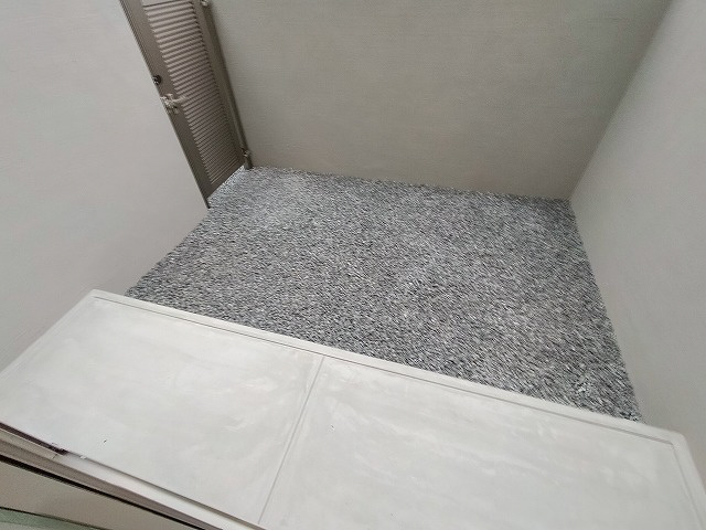 神戸市兵庫区塚本通７丁目のアパートのバルコニー