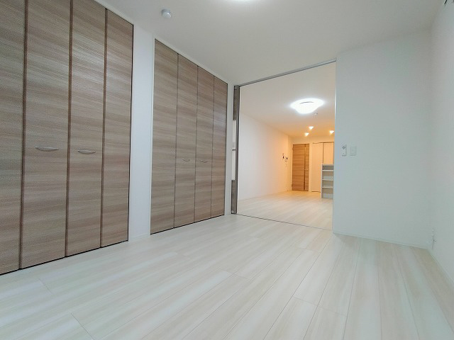 神戸市兵庫区塚本通７丁目のアパートの内装|洋室