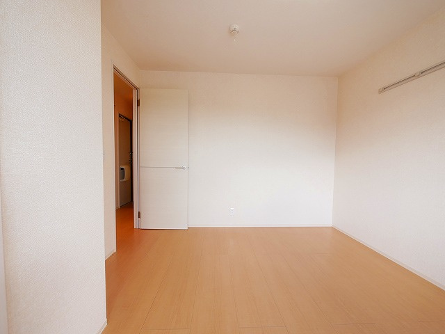 エスペランサ木津の洋室