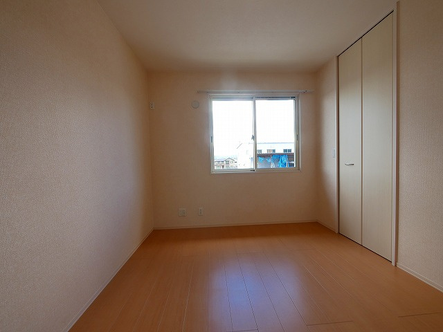 エスペランサ木津の洋室