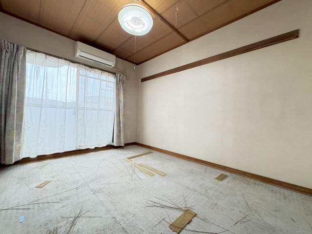 上穂積住宅１棟の洋室