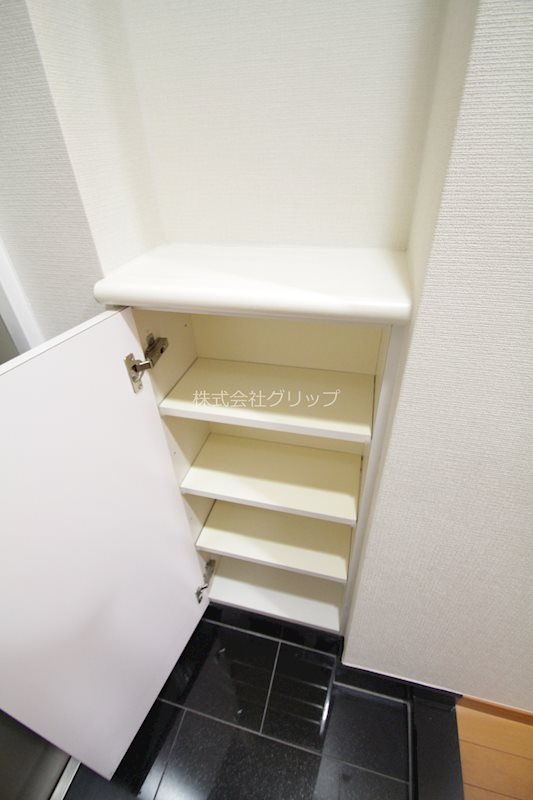 グリフォーネ横浜・伊勢町の収納