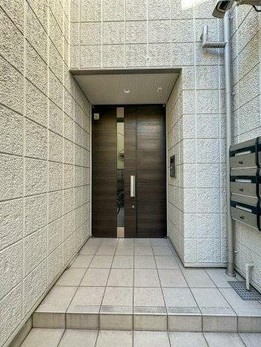 【エントランス】