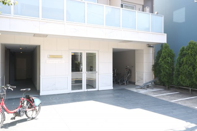 【エントランス】