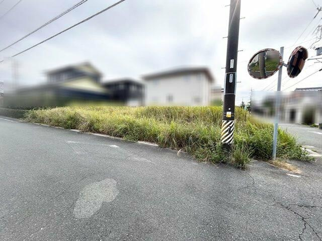 売地　豊橋市佐藤4丁目10番1の前面道路含む現地写真|現地写真　前面道路幅員約5.8ｍ