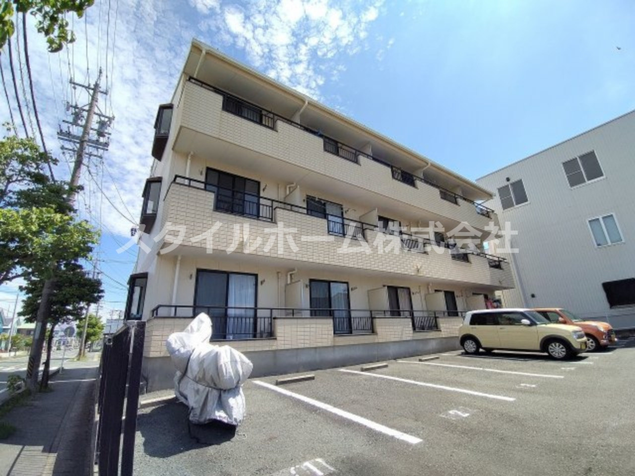 サントラスト　A