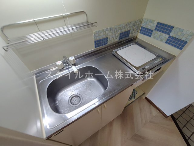 サントラスト　Aのキッチン