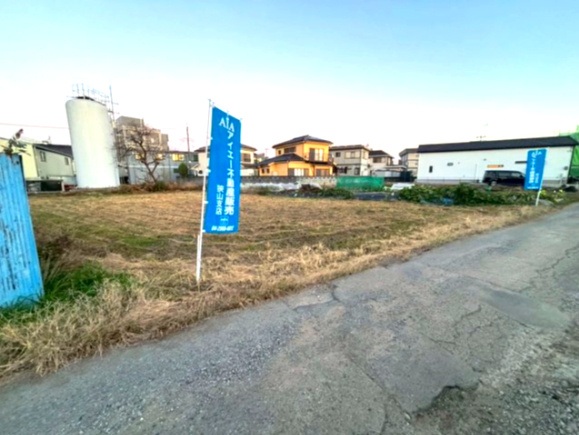 狭山市大字上奥富の売地の前面道路含む現地写真|イオンスタイル狭山店まで徒歩5分の立地