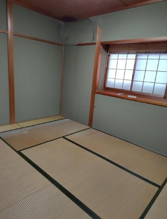 高野道1丁目　中古一戸建ての和室|和室6.0帖
■物件内覧・資金計画相談・住宅ローン相談、リフォーム相談、お問合せ受付中■
※当日・翌日のご内覧、ご相談はお電話でのお問合せがスムーズです！
