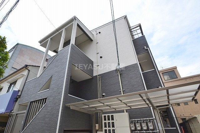 RIVERE吉島の外観