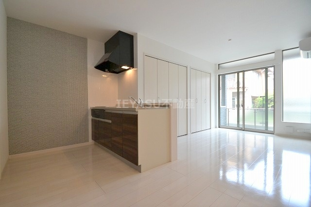 RIVERE吉島の居間・リビング