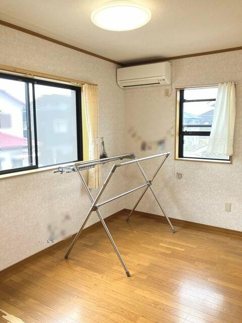 中古戸建　豊川市大木新町通４丁目５２の洋室|室内