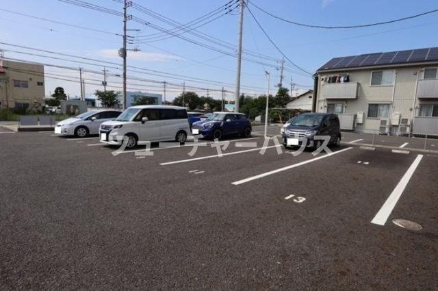 ウィット　水戸の駐車場
