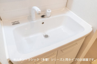 【洗面所】 | フルール・ド・ヴィオレット | 洗面所です