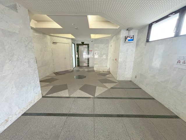 パレス東洋8号館のロビー