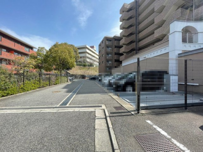 【駐車場】 | レジディア千里万博公園