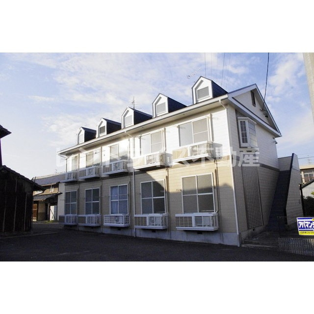 レオパレス福塚の外観