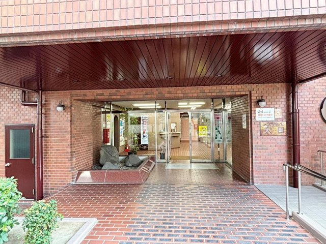 メロディーハイム大日のエントランス|■物件内覧・資金計画相談・住宅ローン相談、リフォーム相談、お問合せ受付中■
※当日・翌日のご内覧、ご相談はお電話でのお問合せがスムーズです！