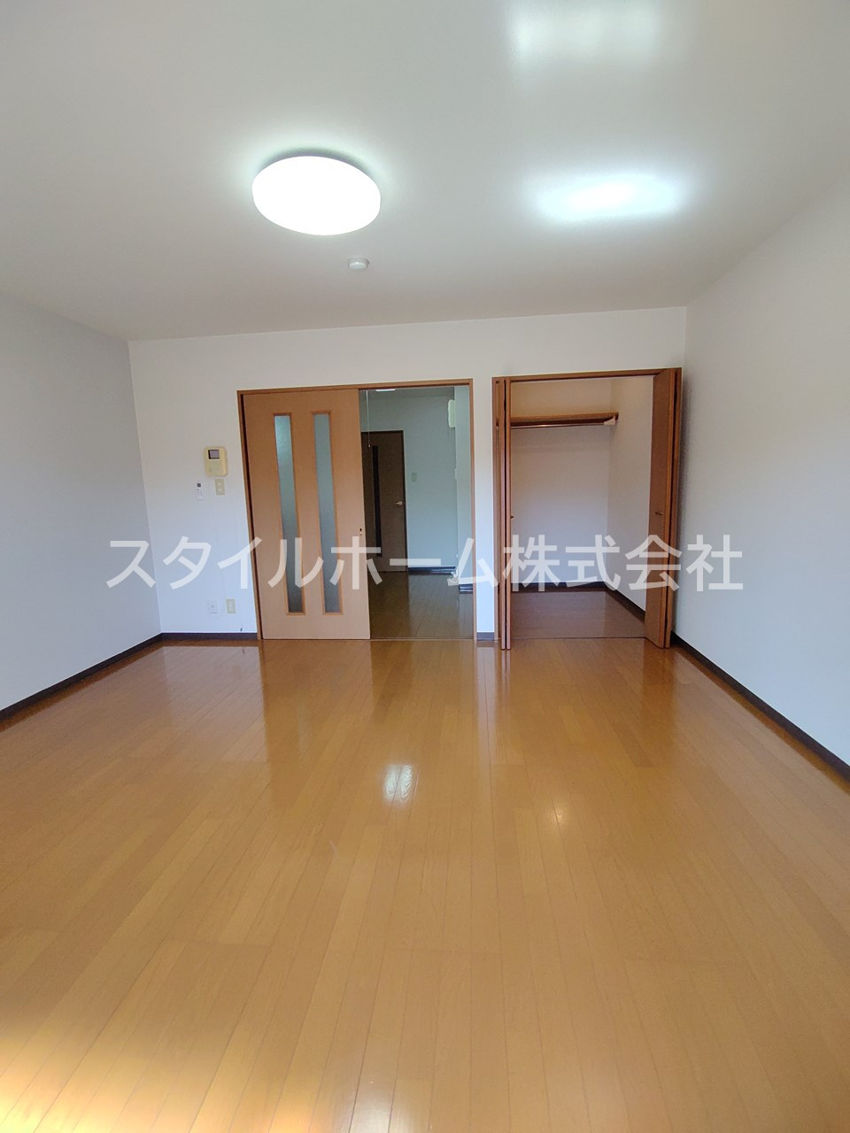 メゾン・サンパティークの居間・リビング|別部屋写真です。