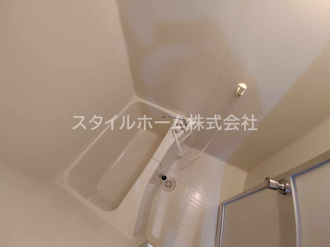 メゾン・サンパティークの浴室|別部屋写真です。