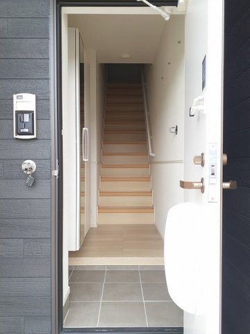 ベラ　ヴィータの玄関