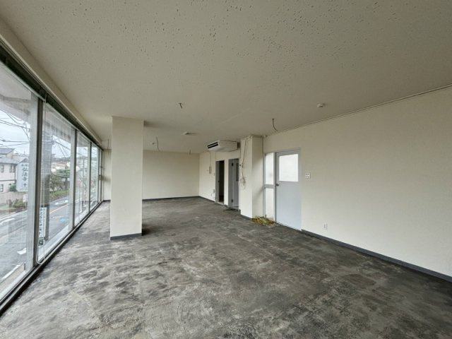 薗部ビルの内装