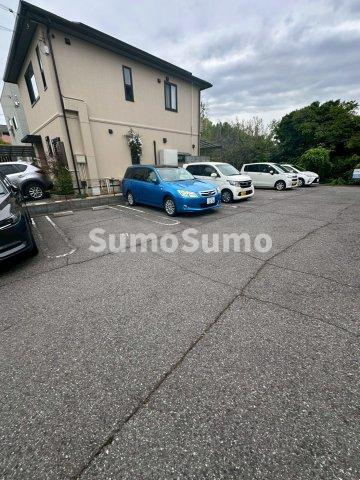 ハイツボナールの駐車場|カースペースがあります