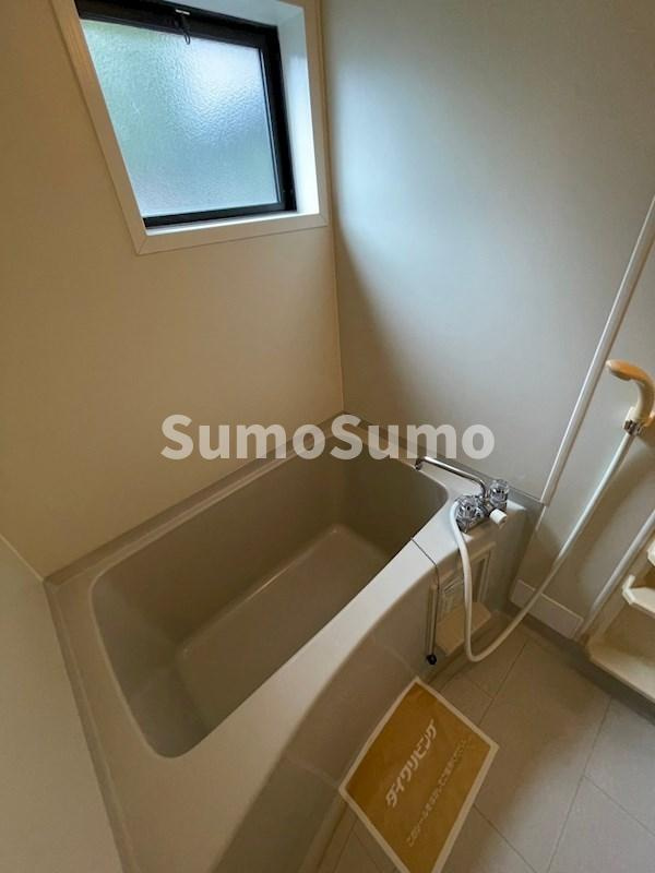 神戸市垂水区下畑町字石畳のアパートの浴室