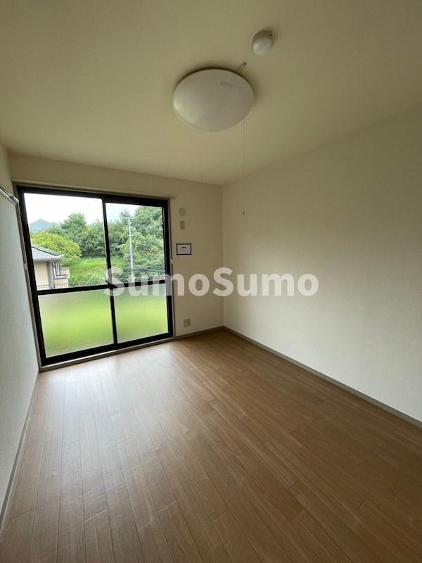 神戸市垂水区下畑町字石畳のアパートの寝室