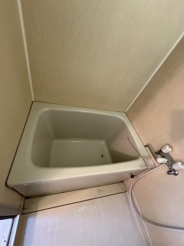 ロイヤルハイツ本多聞の浴室