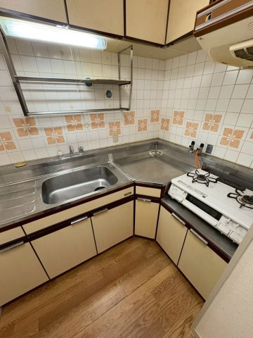ロイヤルハイツ本多聞のキッチン