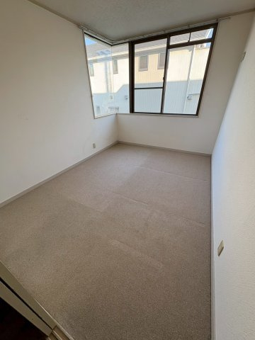 ロイヤルハイツ本多聞の居間・リビング