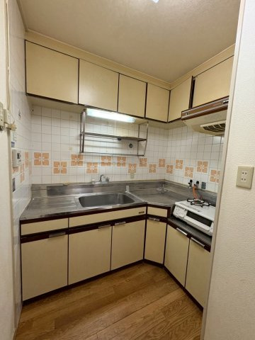 ロイヤルハイツ本多聞のキッチン