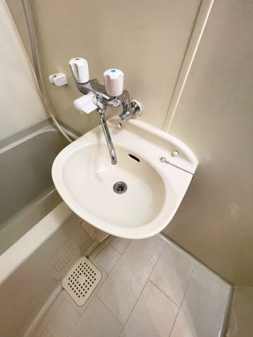 ハイツ天翔の洗面所