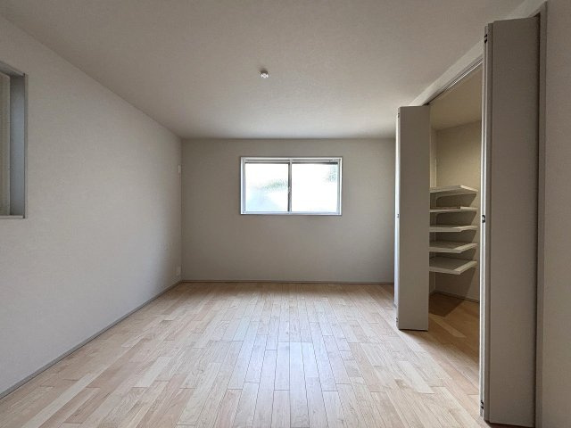 【洋室】 | ◇◆茅ヶ崎市松が丘 新築戸建 残り1棟【NO,B】◆◇ | 7.1帖のサービスルーム