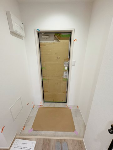 フジパレス宝塚小林Ⅲ番館の玄関