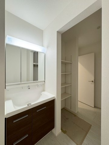 【独立洗面台】の画像