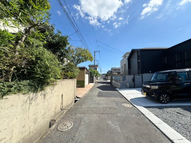 Colorisー小倉北区篠崎5丁目５期　【小倉北区　新築戸建て】の前面道路含む現地写真|現地撮影　2025,10,6　Colorisー小倉北区篠崎5丁目５期　【小倉北区　新築戸建て】