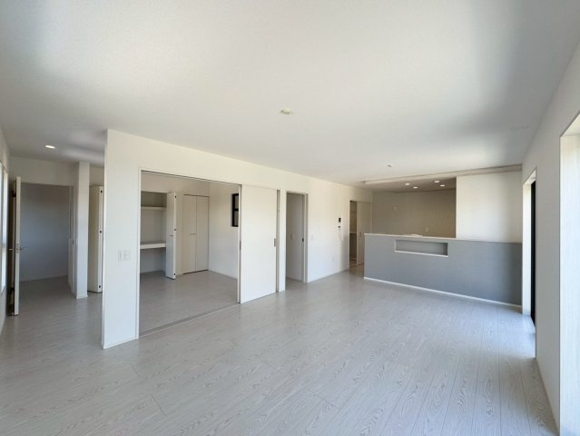 【居間・リビング】の画像