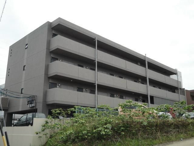 レイール赤池のエントランス