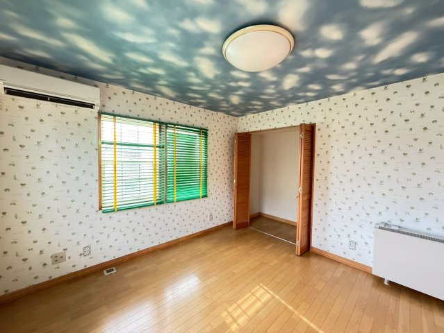 昭和南6丁目　中古住宅の洋室|2階8帖