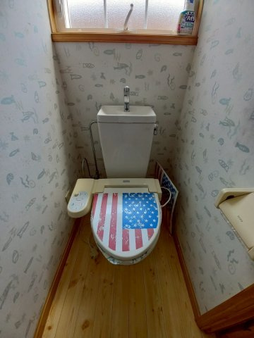 昭和南6丁目　中古住宅のトイレ|2階トイレ