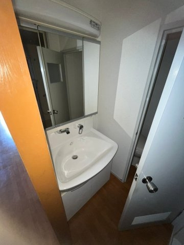 中津スカイビルの洗面所