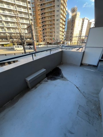 中津スカイビルのバルコニー