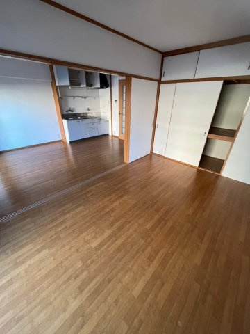 中津スカイビルの居間・リビング