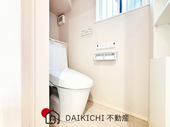 【トイレ】 | 鴻巣市筑波1丁目　新築戸建　全9区画　5号棟