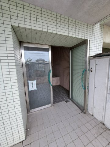 ホリホックイン和田のエントランス