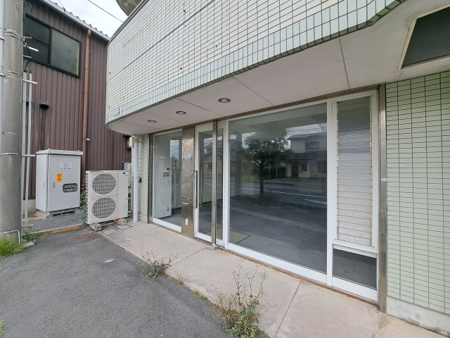 ホリホックイン和田の玄関