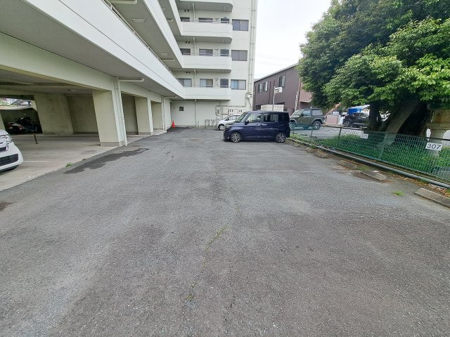 ホリホックイン和田の駐車場