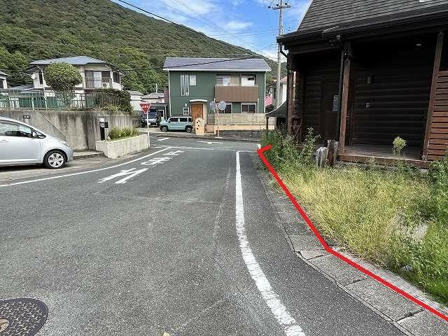 戸建　田原市田原町柳ヶ丘の前面道路含む現地写真|北側幅員約5.0ｍの公道に約19.0ｍ接します。